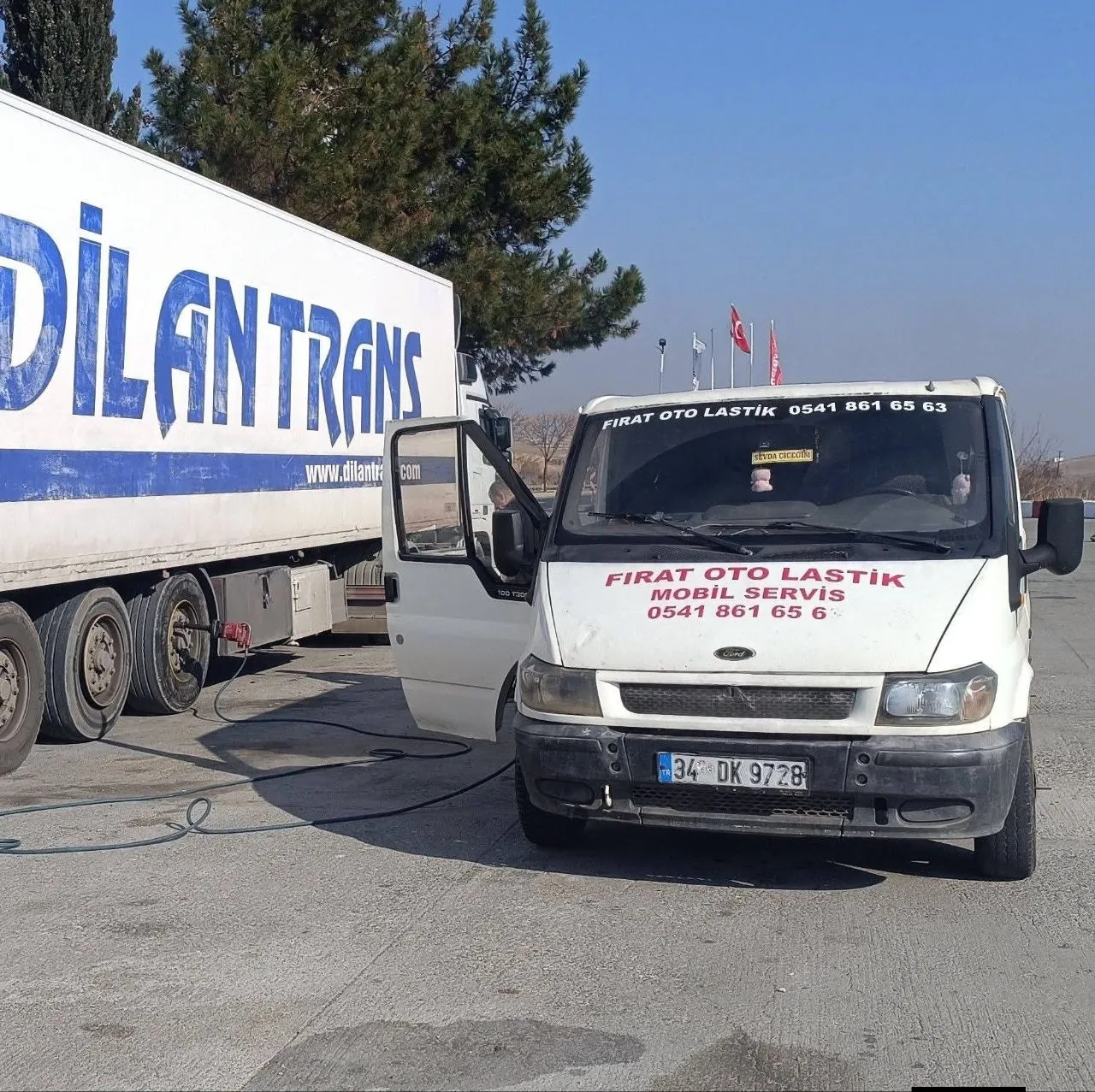 Hilvan Oto Lastik servis aracı tır lastiği servisinde